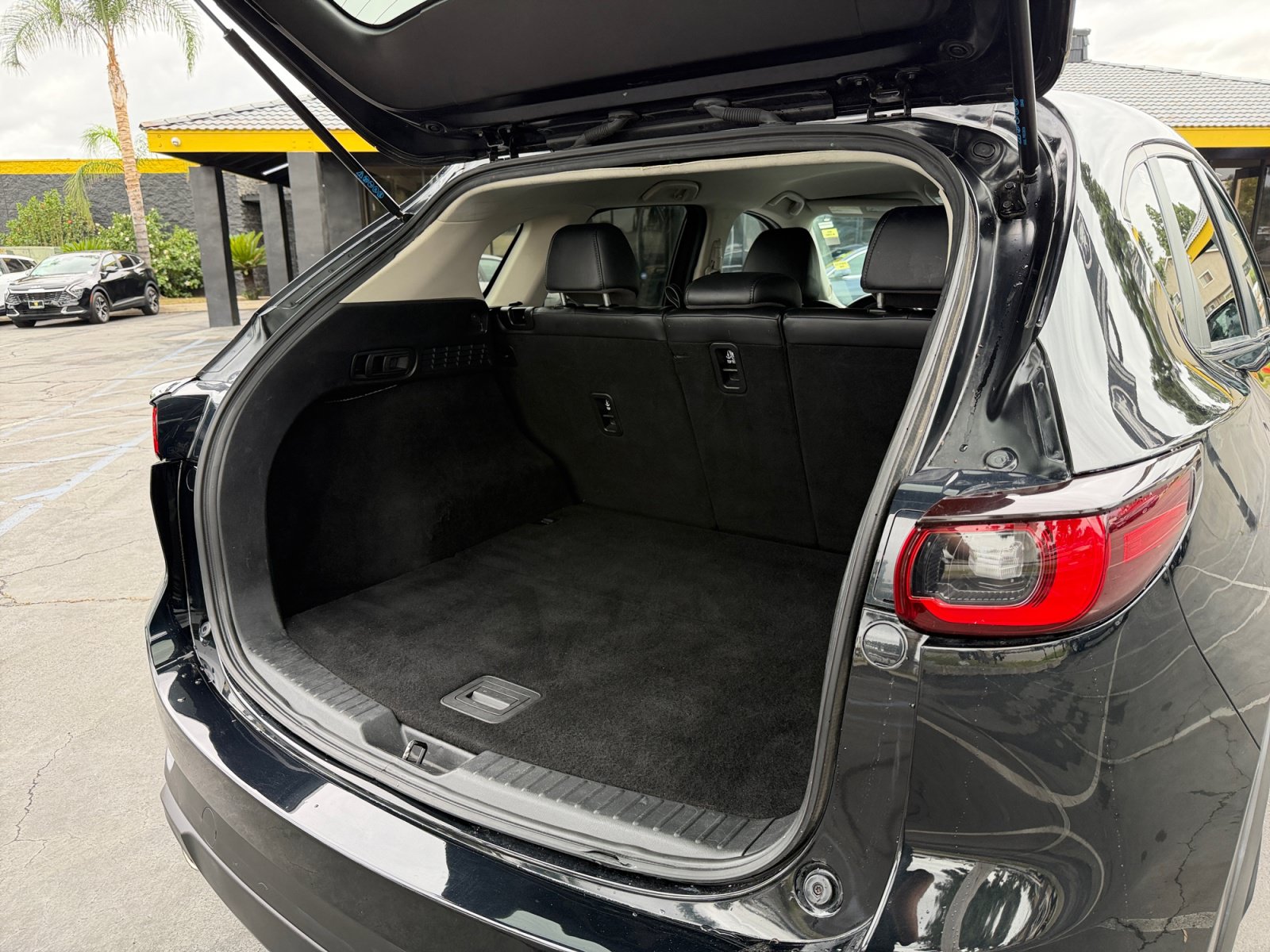Used 2023 MAZDA CX-5 AWD 2.5 S w/ Select Package image 19
