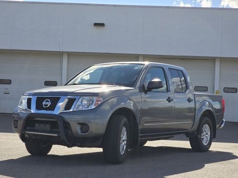 Used 2019 Nissan Frontier SV image 9