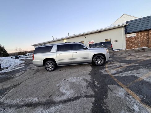 Used 2016 GMC Yukon XL Denali w/ Open Road Package image 25