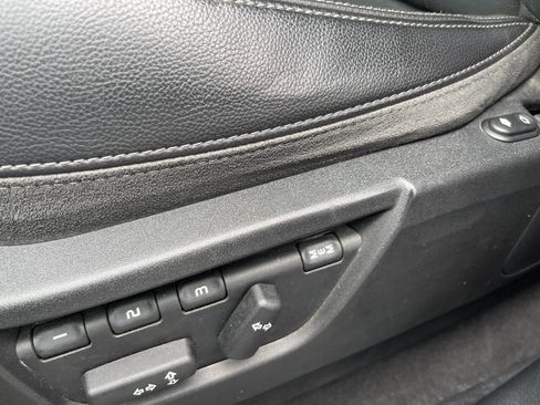 Used 2013 Land Rover LR2 HSE w/ HSE Pkg image 13