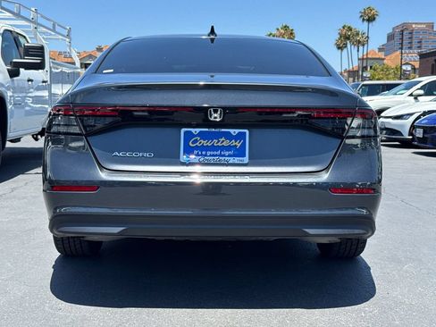 Used 2023 Honda Accord EX image 9