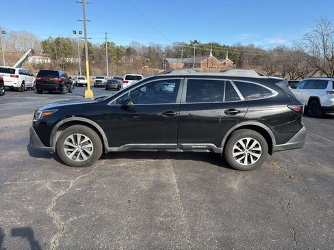 Used 2020 Subaru Outback Premium image 12