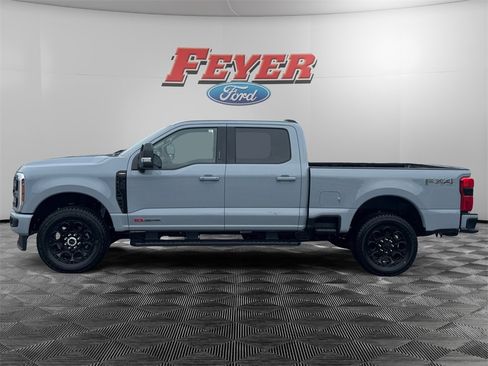 New 2026 Ford F350 Lariat w/ Black Appearance Package image 4