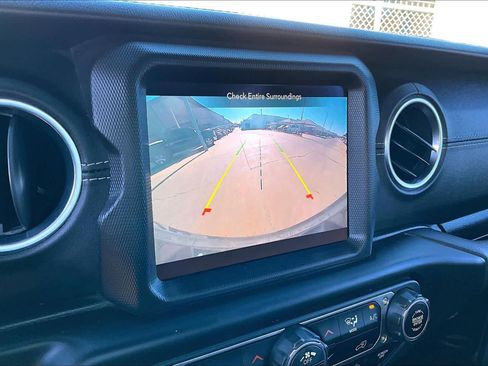 Used 2021 Jeep Wrangler Unlimited Sahara w/ Safety Group image 23