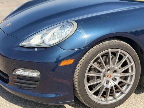 Used 2013 Porsche Panamera 4 Platinum Edition image 6