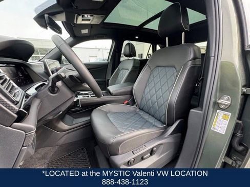 Used 2026 Volkswagen Atlas Cross Sport SEL Premium R-Line AWD/4WD image 34