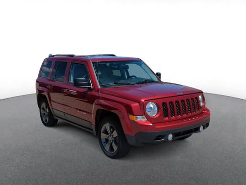 Used 2015 Jeep Patriot High Altitude FWD image 2