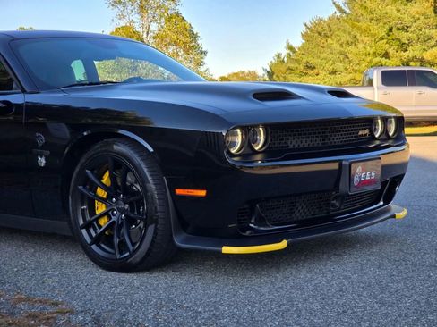 Used 2023 Dodge Challenger SRT Hellcat image 4