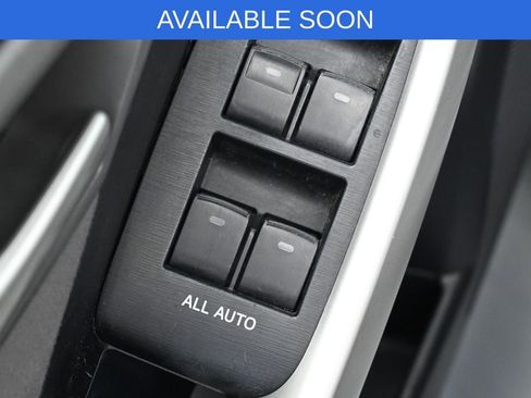 Used 2015 Toyota Prius Two FWD image 5