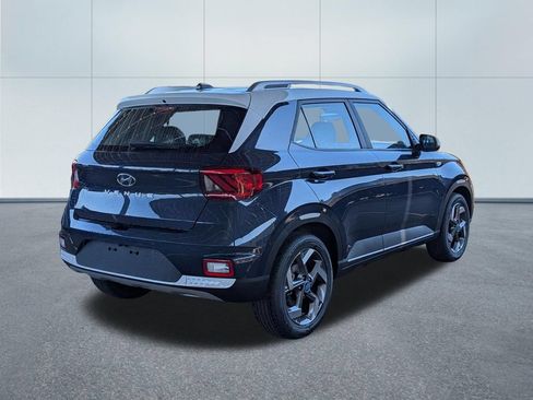 New 2026 Hyundai Venue SEL FWD image 5