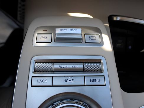 Used 2025 Genesis GV70 3.5T Sport w/ Sport Prestige Package image 26