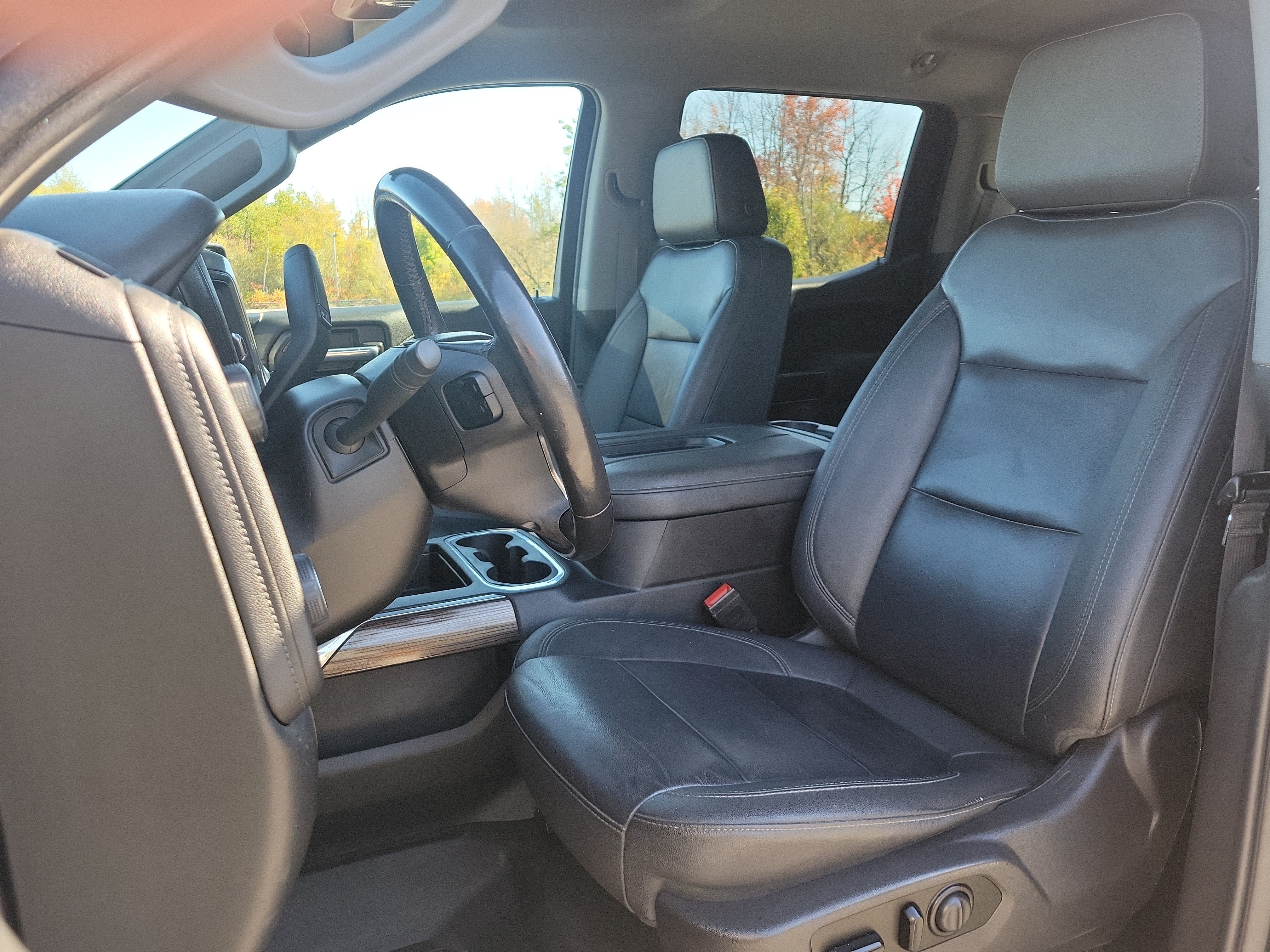 Used 2021 Chevrolet Silverado 1500 LT Trail Boss w/ Convenience Package II AWD/4WD image 14