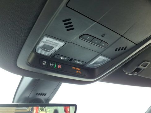 Used 2024 Buick Enclave Essence w/ Technology Package FWD image 26