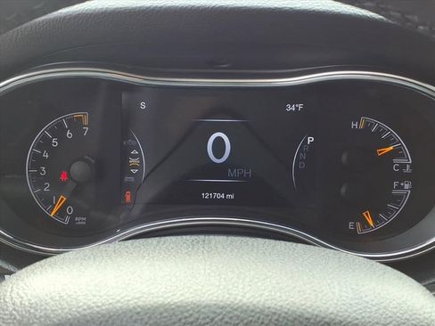 Used 2017 Jeep Grand Cherokee Altitude image 6