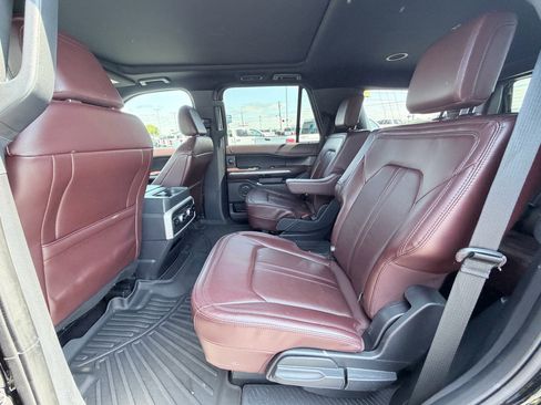 Used 2022 Ford Expedition Limited RWD image 29