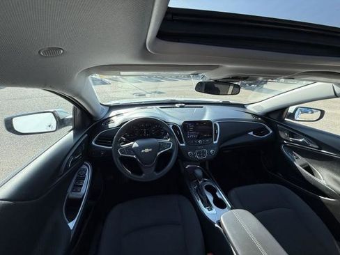 Used 2024 Chevrolet Malibu LT image 21