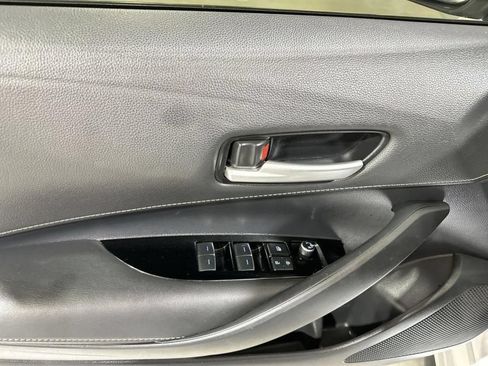 Used 2021 Toyota Corolla SE FWD image 16