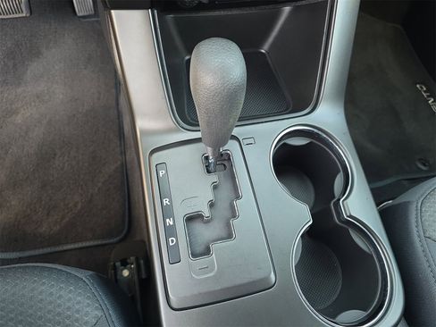 Used 2013 Kia Sorento LX image 17