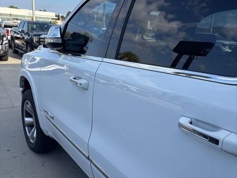 Used 2021 RAM 1500 Limited w/ Body Color Bumper Group image 8