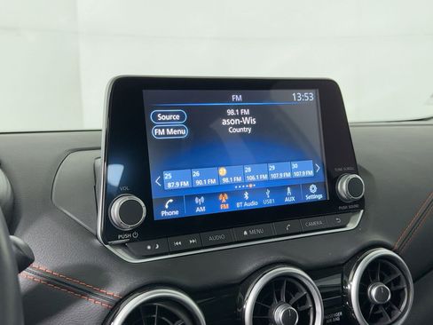 Used 2025 Nissan Sentra SR w/ SR Premium Package image 23