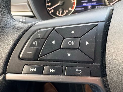 Used 2024 Nissan Altima 2.5 SV image 25