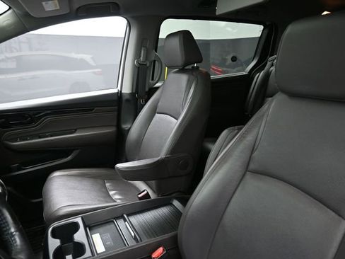 Used 2019 Honda Odyssey Elite image 16