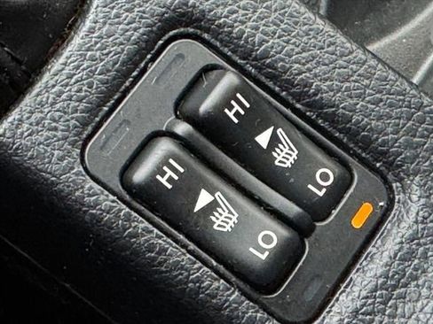 Used 2017 Subaru Crosstrek 2.0i Premium image 18