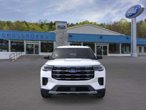 New 2025 Ford Explorer Active image 6