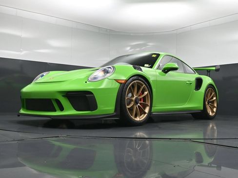 Used 2019 Porsche 911 GT3 RS w/ Light Design Package RWD image 24