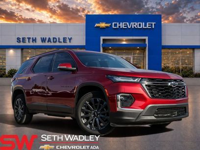 Used 2023 Chevrolet Traverse RS
