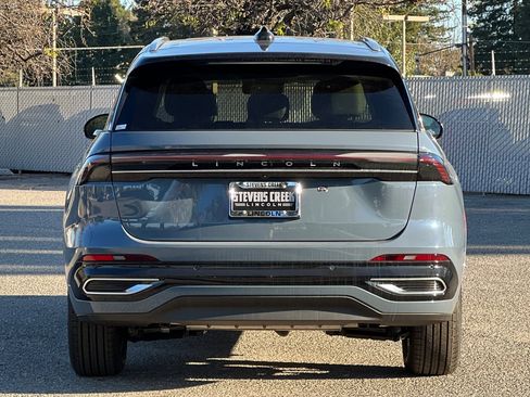 New 2026 Lincoln Nautilus Reserve image 6