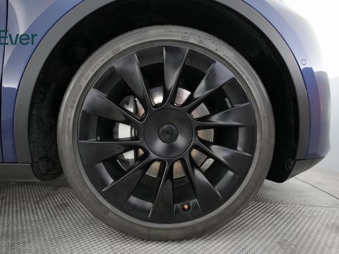 Used 2022 Tesla Model Y Long Range image 20