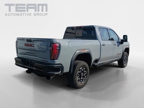 Used 2024 GMC Sierra 2500 AT4X AWD/4WD image 7