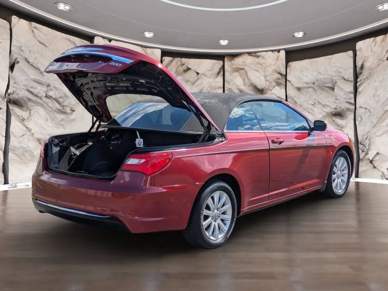 Used 2012 Chrysler 200 Touring FWD image 32