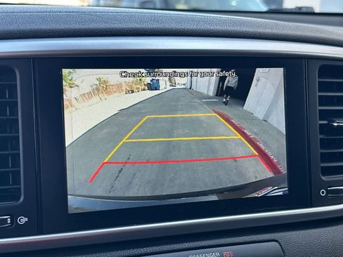 Used 2021 Kia Sportage LX image 23