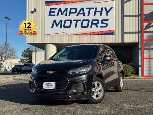 Used 2020 Chevrolet Trax LS w/ Tint and Cruise Package image 1