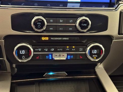Used 2022 Ford F250 Lariat w/ Tremor Off-Road Package AWD/4WD image 30