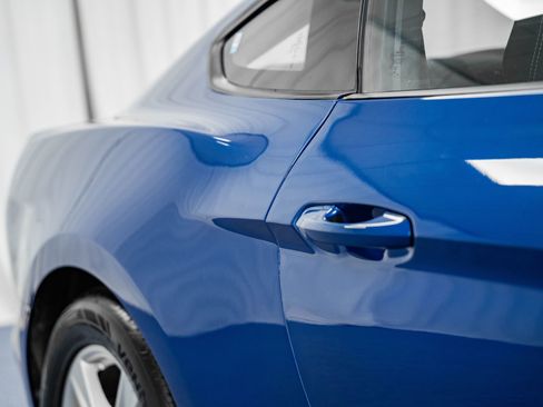 Certified 2022 Ford Mustang Coupe image 14