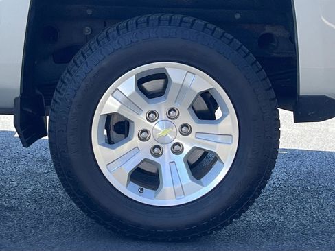 Used 2015 Chevrolet Silverado 1500 LT w/ All Star Edition AWD/4WD image 29