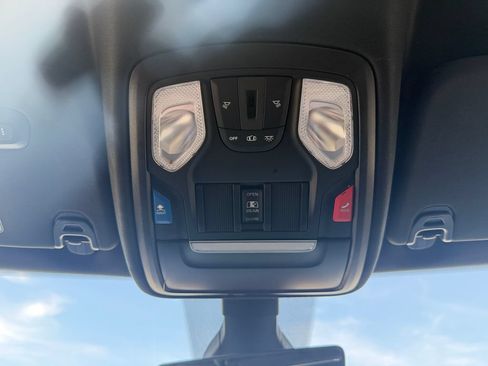 Used 2022 RAM 1500 Big Horn AWD/4WD image 37
