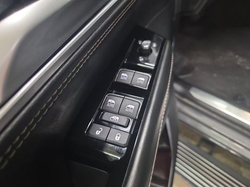Used 2024 Jeep Grand Wagoneer Series II Obsidian w/ Quick Order Packagew 28T AWD/4WD image 23