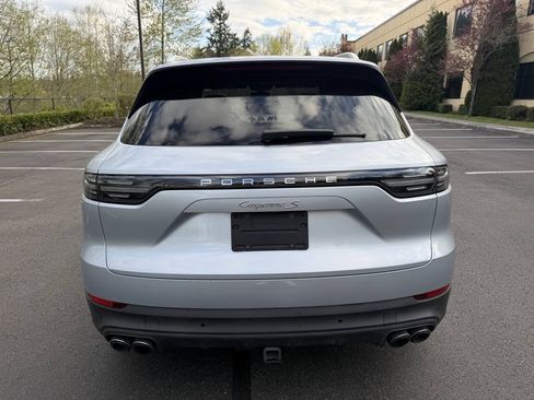 Used 2019 Porsche Cayenne S w/ Premium Package AWD/4WD image 6