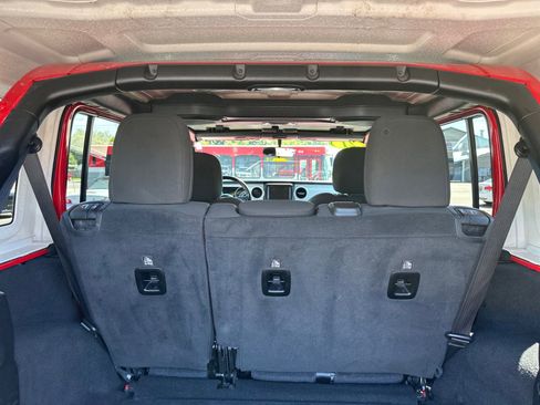 Used 2021 Jeep Wrangler Unlimited Sport AWD/4WD image 15