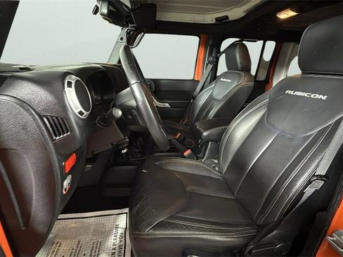 Used 2015 Jeep Wrangler Unlimited Rubicon image 17