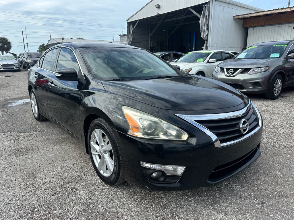 Used 2014 Nissan Altima 2.5 SV w/ Convenience Package FWD image 3