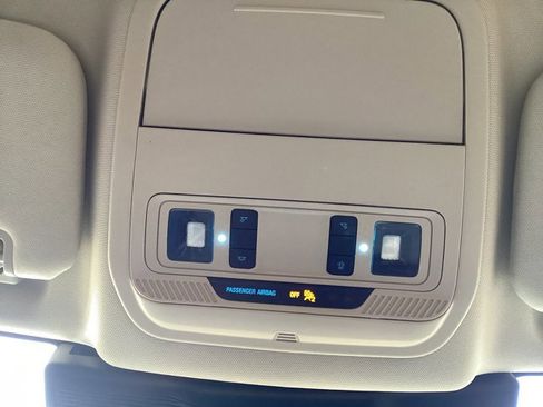 Used 2020 Ford Explorer XLT w/ Equipment Group 202A image 36