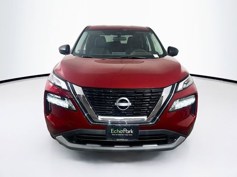 Used 2023 Nissan Rogue S AWD/4WD image 2