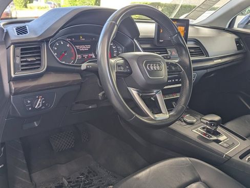 Used 2020 Audi Q5 2.0T Premium w/ Convenience Package AWD/4WD image 10