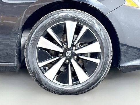 Used 2021 Nissan Altima 2.5 SV image 38