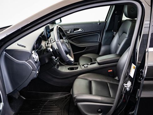 Used 2019 Mercedes-Benz GLA 250 4MATIC image 21